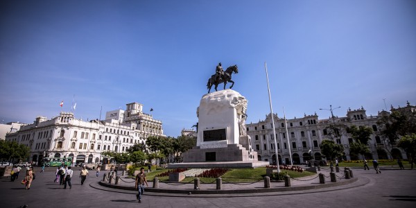 Plaza San Martin Lima