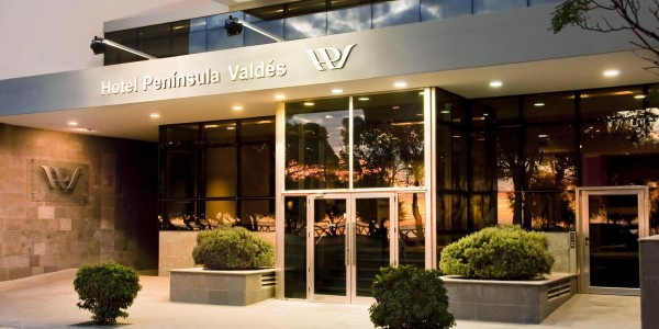 AR - Peninsula Valdes - Hotel Peninsula Valdes - Entrance Large
