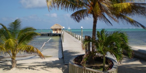 Belize - Ambergis and Caulker Cayes - Portofino - Pier