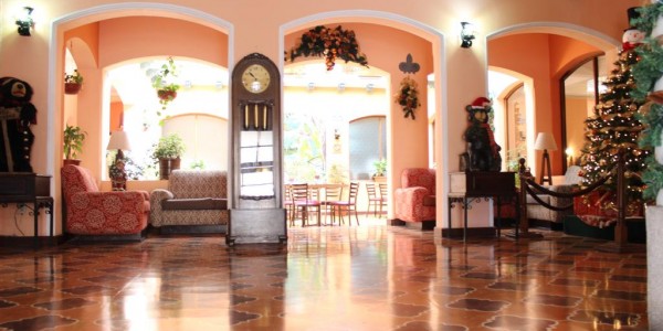 Guatemala - Chichi and San Francisco Markets - Bonifaz Hotel - Inside