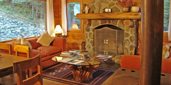 AR - Bariloche - Estancia Peuma Hue - Mountain Cabin Living Room