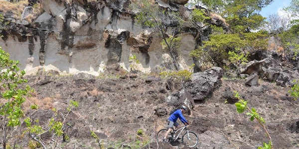 Costa Rica - Rincon de la Vieja - Rio Perdido - Biking