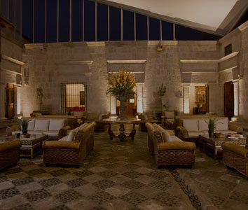 Peru - Arequipa - Casa Andina Premium - Lobby