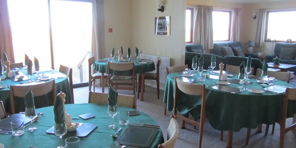 Falkland Islands - Sea Lion Island - Sea Lion Lodge - Restaurant