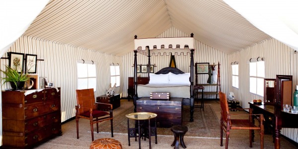 Botswana - Makgadikgadi - San Camp - Inside