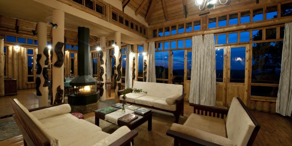 Malawi - Nyika Plateau National Park - Chelinda Lodge - Lounge