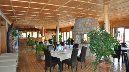 Rwanda - Lake Kivu - Cormoran Lodge - Restaurant