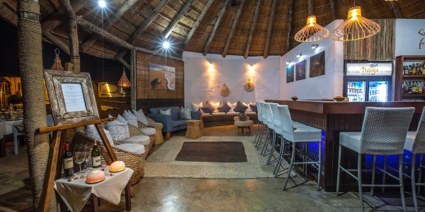 South Africa - Kwazulu Natal - Thonga Beach Lodge - Bar