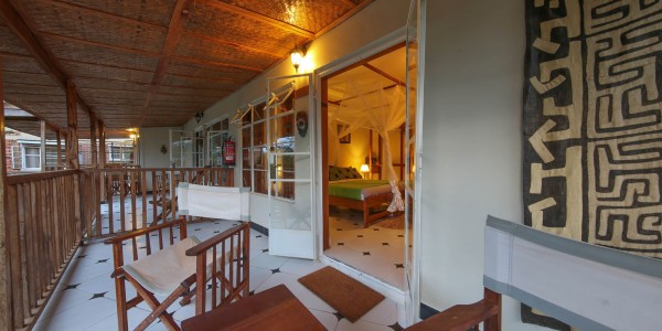 Uganda - Entebbe, Jinja & Kampala - Papyrus Guesthouse Entebbe - Garden Room