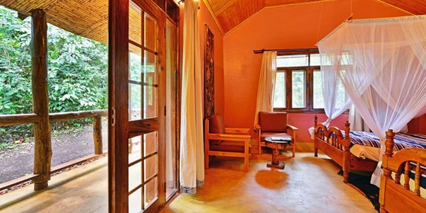 Uganda - Kibale Forest National Park - Primate Lodge - Standard Room