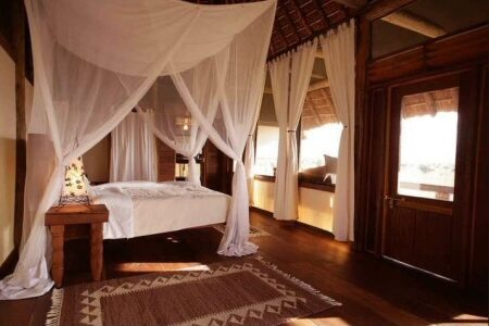 Uganda - Kidepo National Park - Apoka Safari Lodge - Bedroom