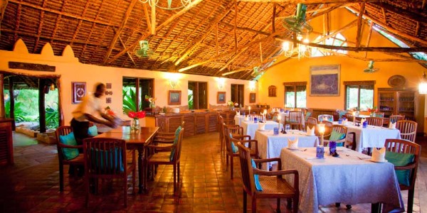 Zanzibar - Mafia Island - Kinasi Lodge - Dining