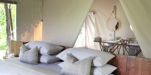 Botswana - Moremi - Machaba Camp - Bed