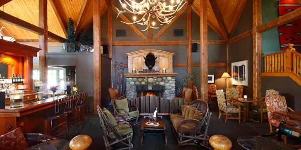 Canada - Canadian Rockies - Emerald Lake Lodge - Lounge