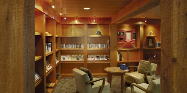 Canada - Vancouver Island - Wickaninnish Inn - Library