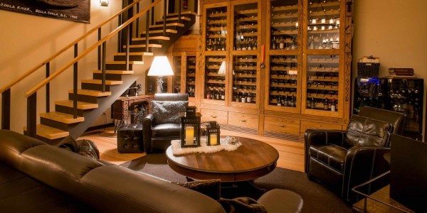 Canada - Whistler - Tweedsmuir Park Lodge - Wine Cellar