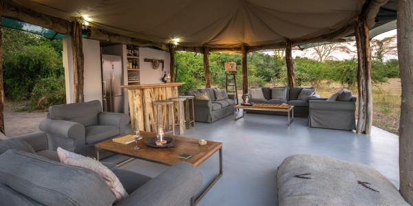 Malawi - Liwonde National Park - Kuthengo Camp - Lounge
