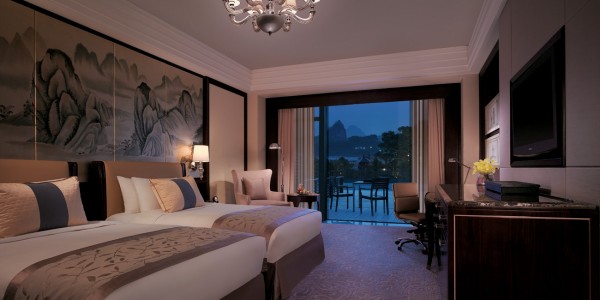 SLGL-Gallery-Executive-River-View-Room