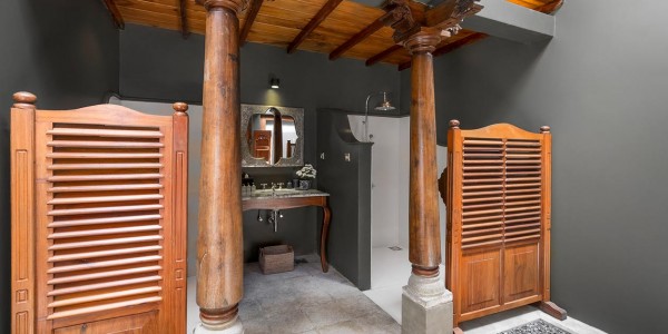 Sri Lanka - Colombo - Maniumpathy - Bathroom