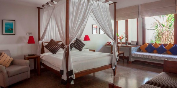Sri Lanka - Colombo - The Wallawwa - Suite Bedroom