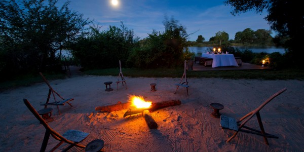 Zambia - Livingstone - Sindabezi Island - Campfire