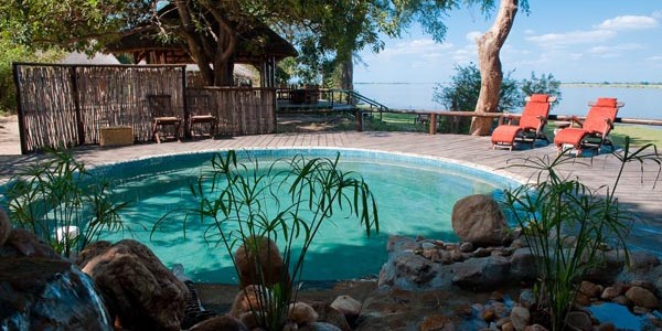 Zambia - Lower Zambezi National Park - Chiawa Camp - Pool
