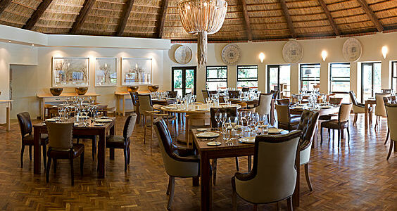 Zambia - Lusaka - Lilayi Lodge - Dining Area