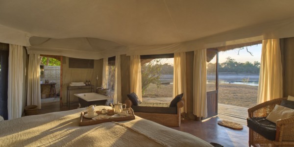 Zambia - South Luangwa National Park - Norman Carr Safaris - Mchanja Room