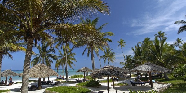 Zanzibar - Zanzibar Beaches - Breezes Beach Club & Spa - Beach
