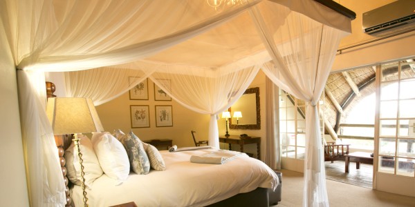 Zimbabwe - Victoria Falls - Ilala Lodge Hotel - Suite