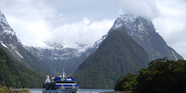 Milford-Sound-Fiordland-creditTourism-New-Zealand